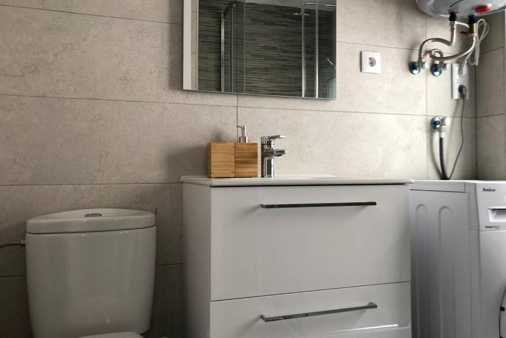 M3 Terrace. Cool Apartment 15 Min Center By Metro Эсплугес-де-Льобрегат Экстерьер фото